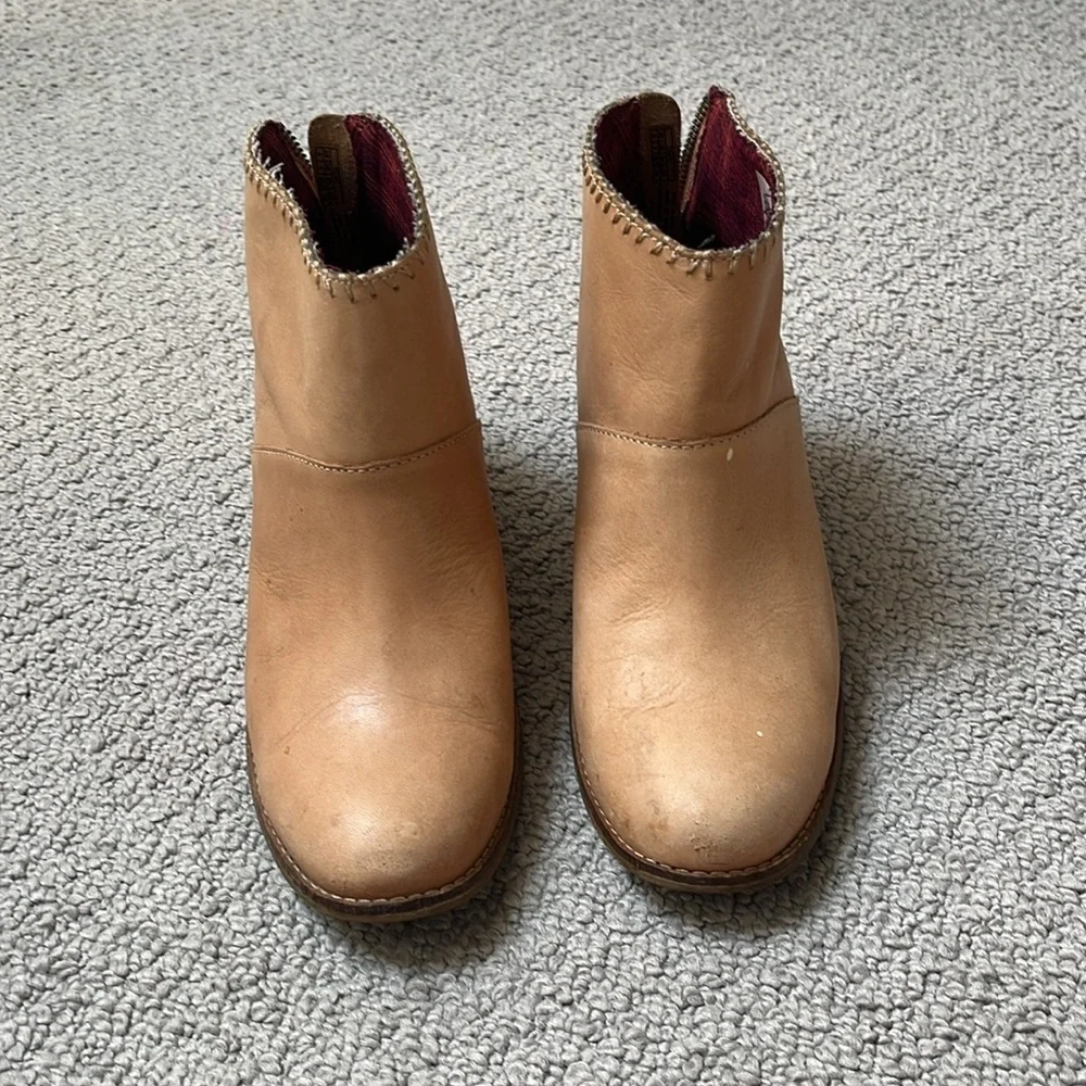 Toms Leila leather tan western bootie - Picture 3 of 9